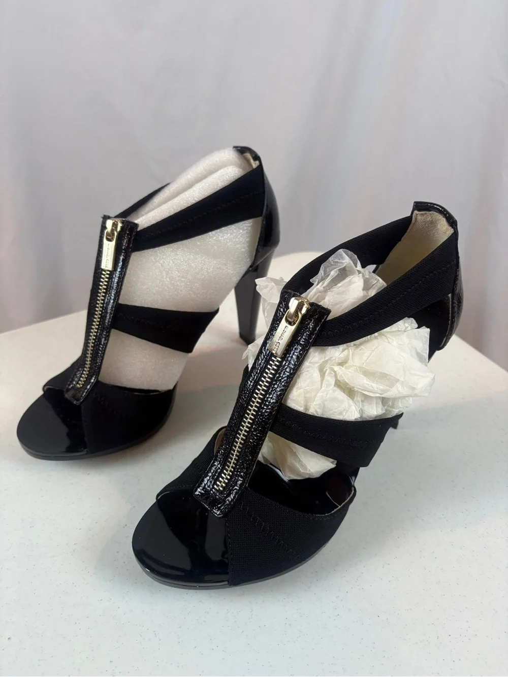 Michael Kors Berkley T Strap Black‎ High Heel Sandals Size 9 4 Inch Heel